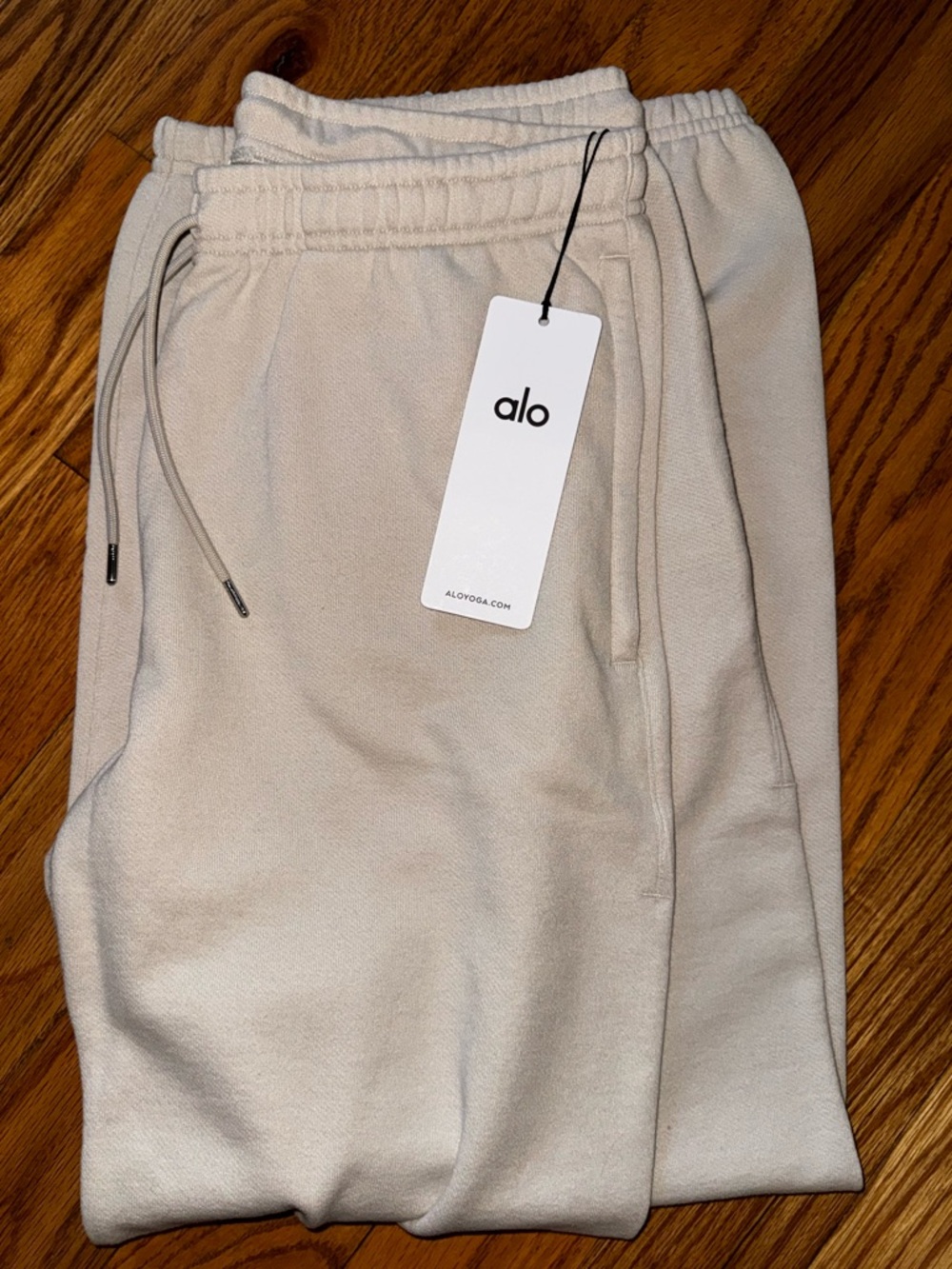 ALO Chill Sweatpants Bone color- size XS